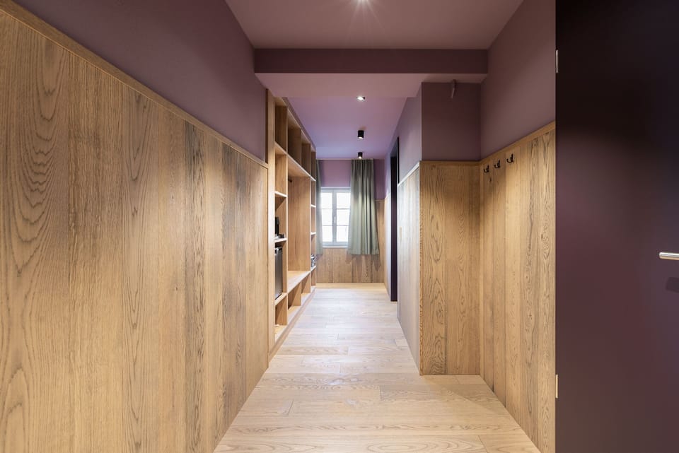 Room 3 | In-room safe, blackout drapes, soundproofing, cribs/infant beds