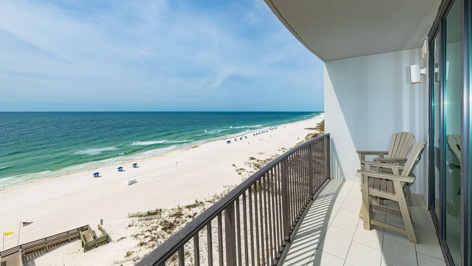 Condo, 3 Bedrooms | Property grounds