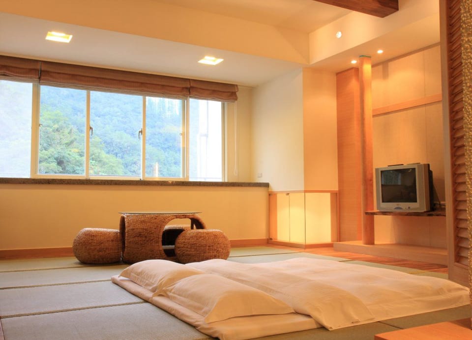 Desk, rollaway beds