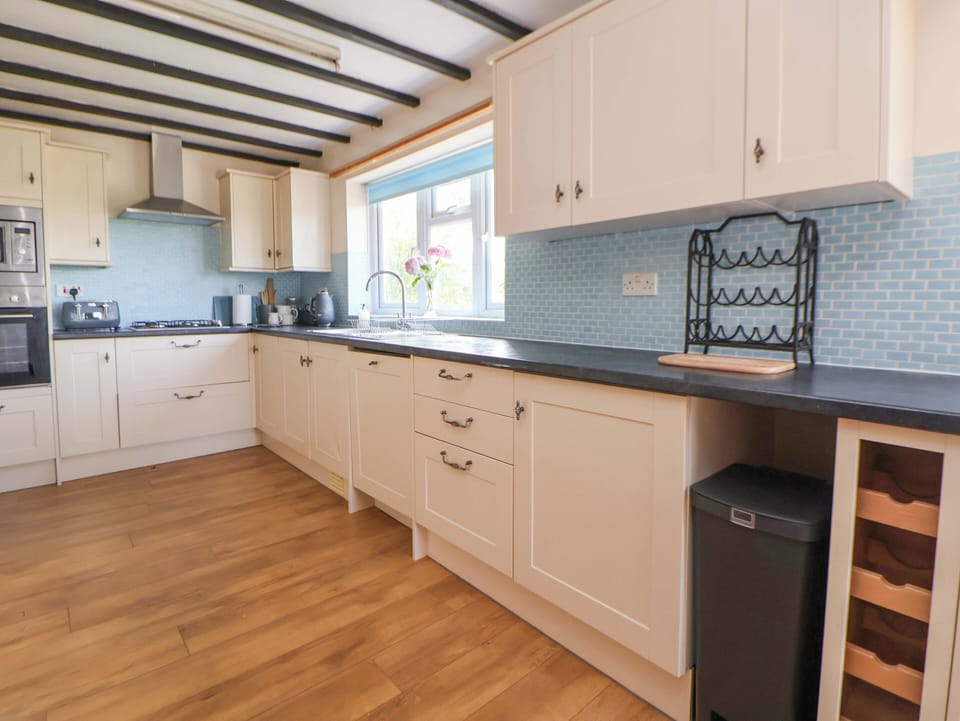 Fridge, microwave, dishwasher, toaster