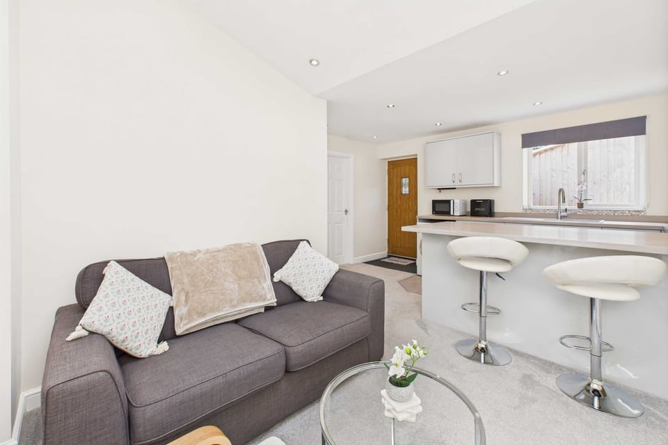 House | 2 bedrooms, desk, soundproofing