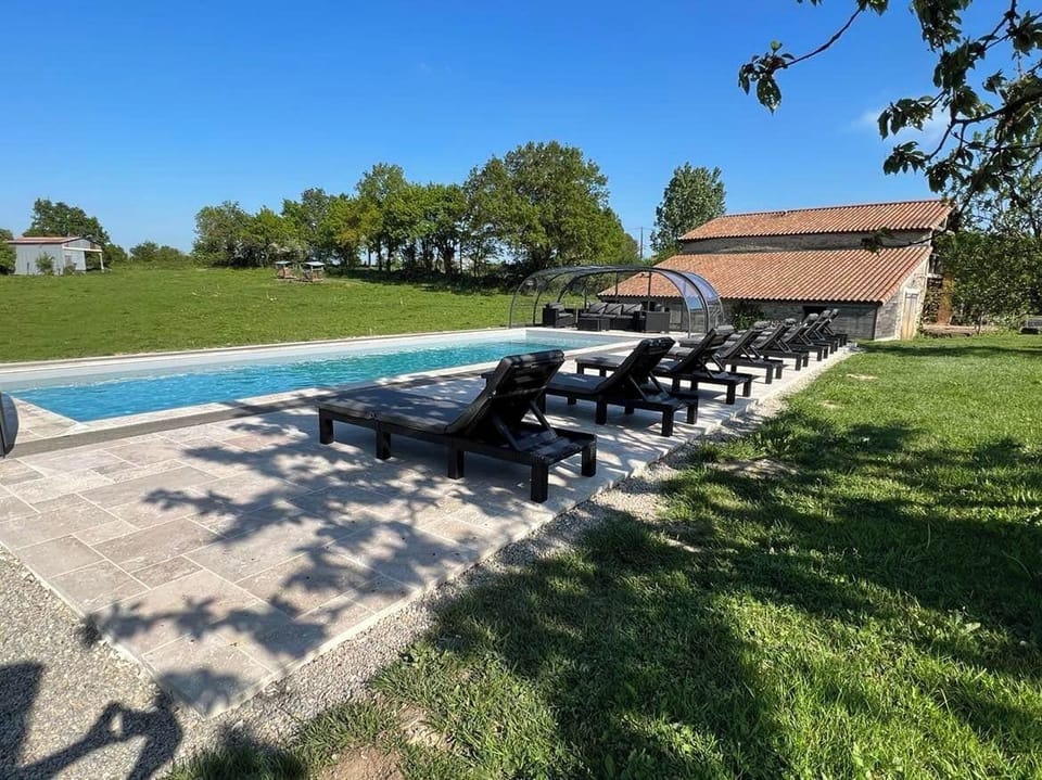 Seasonal outdoor pool