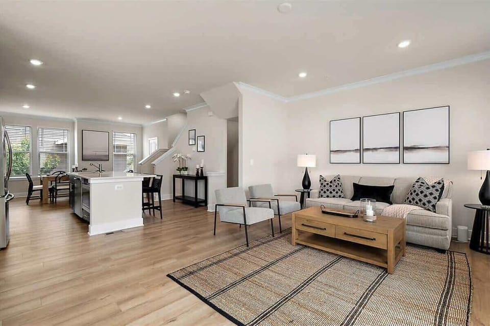11-104 142th St 104 E-OC 11