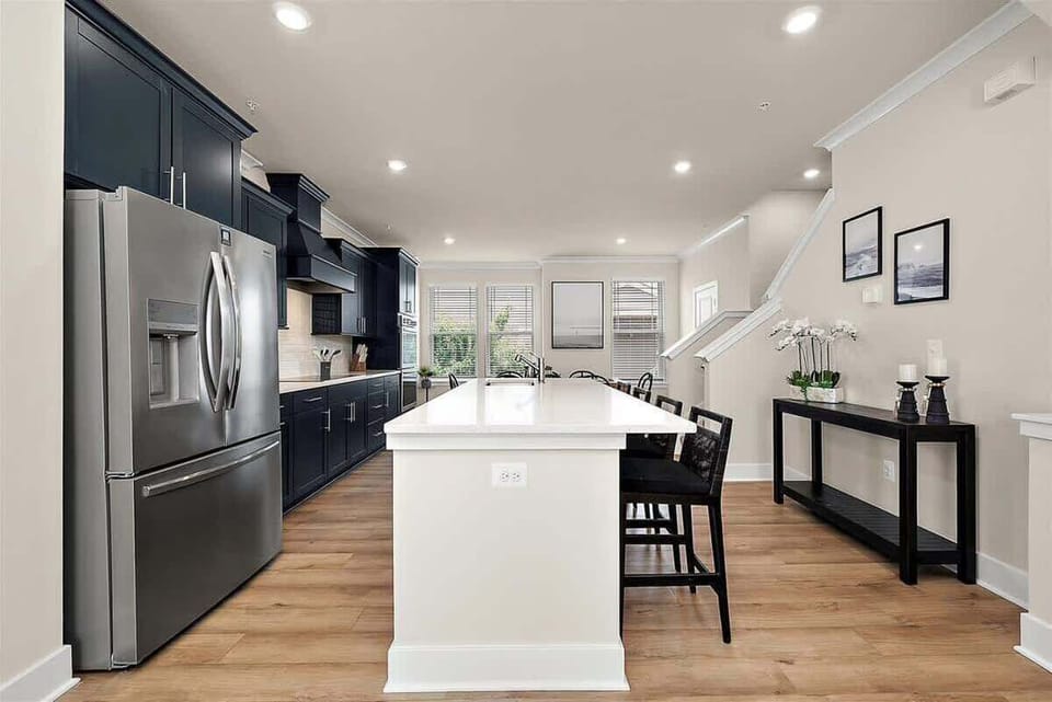 15-104 142th St 104 E-OC 15