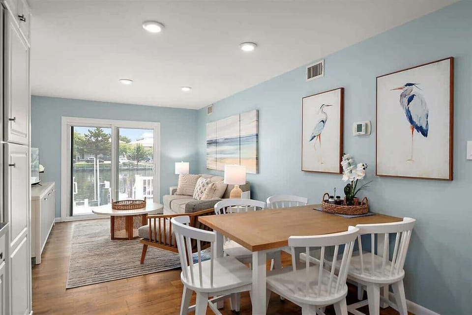 03-105 Newport 3