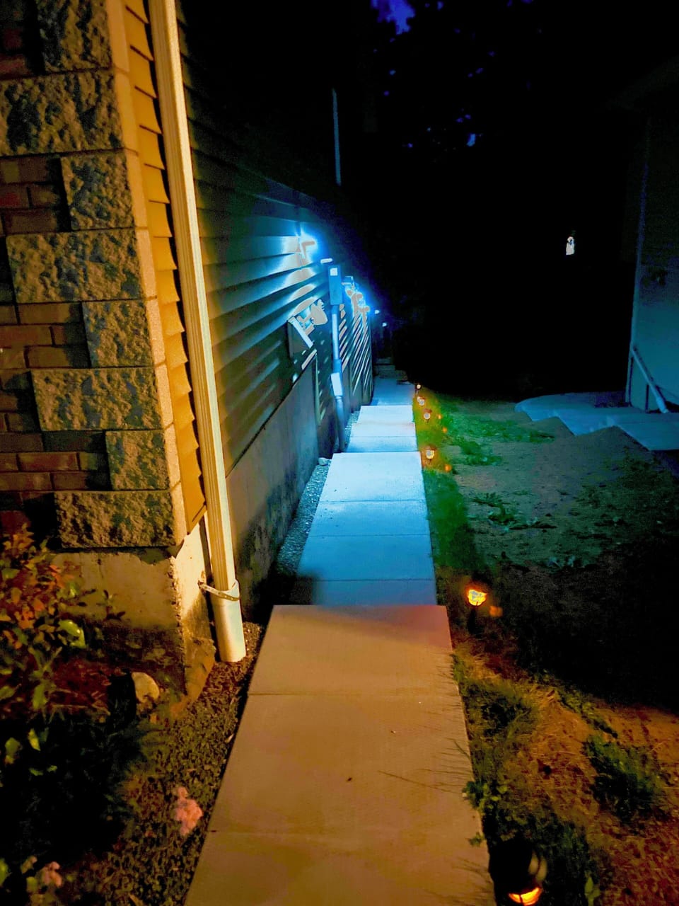 Night view walk in -walk out -solar 