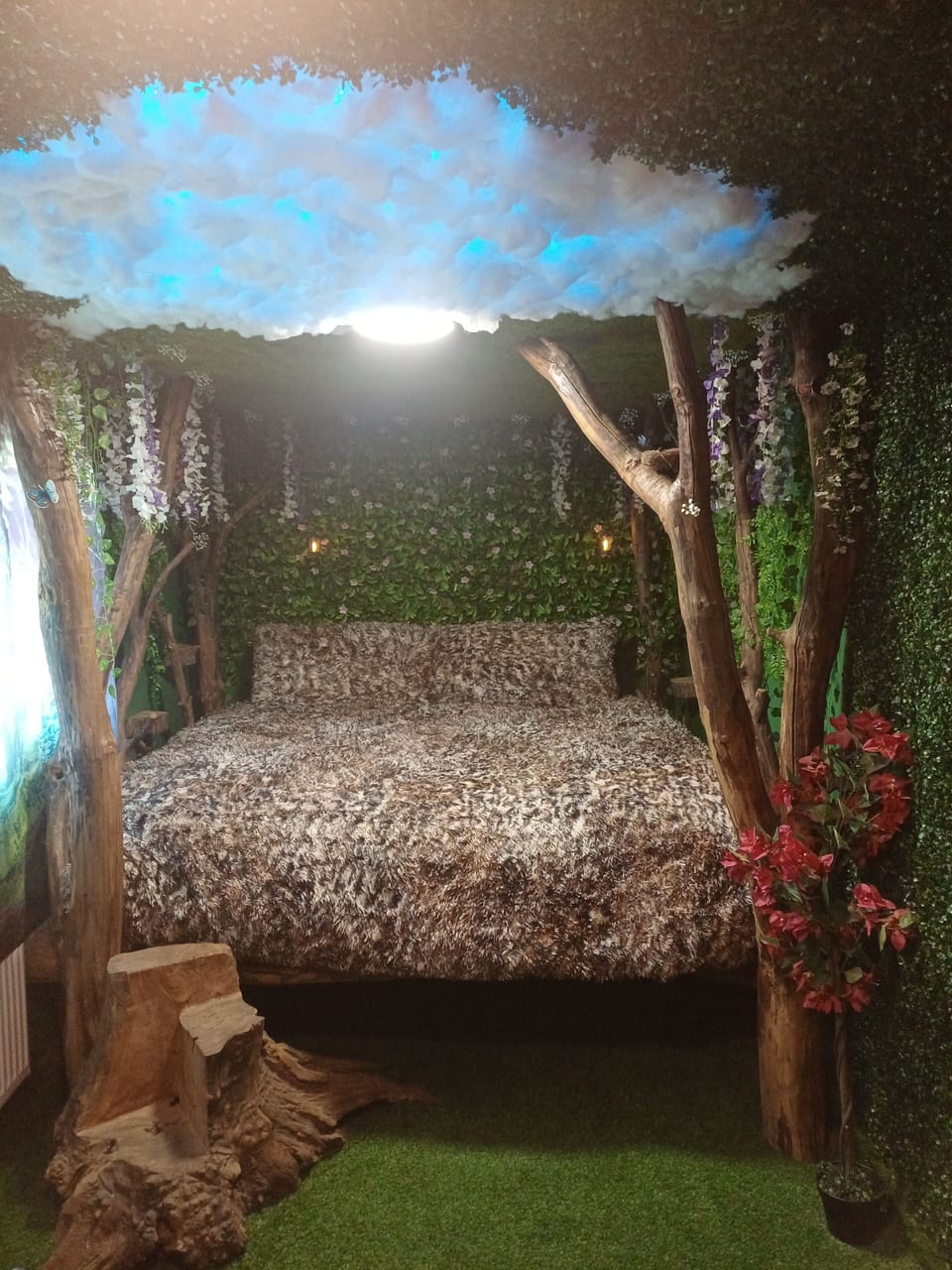 Design Double Room | Pillowtop beds, individually decorated, individually furnished