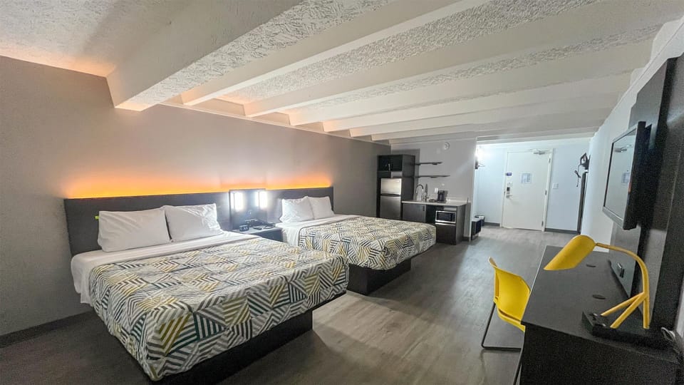 WiFi (free), bed sheets
