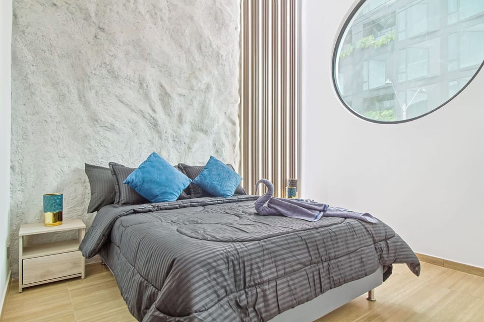 comfortable room with bathroom 