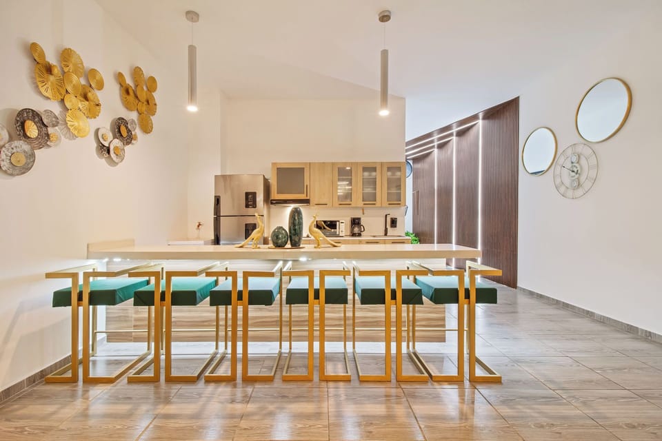 full kitchen