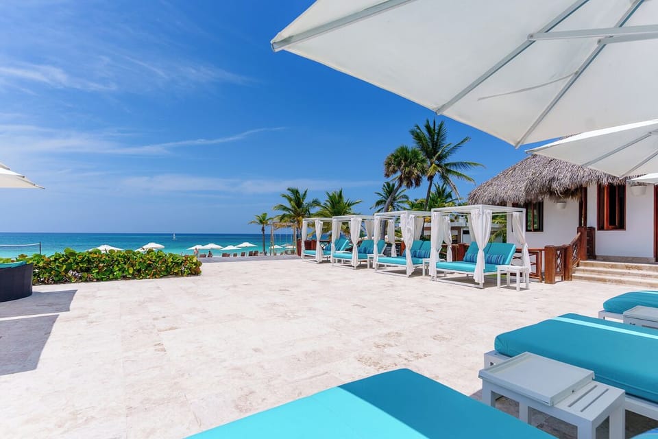 Aqua Luxe @ Cana Rock terrace to pool access E-105 (2504)