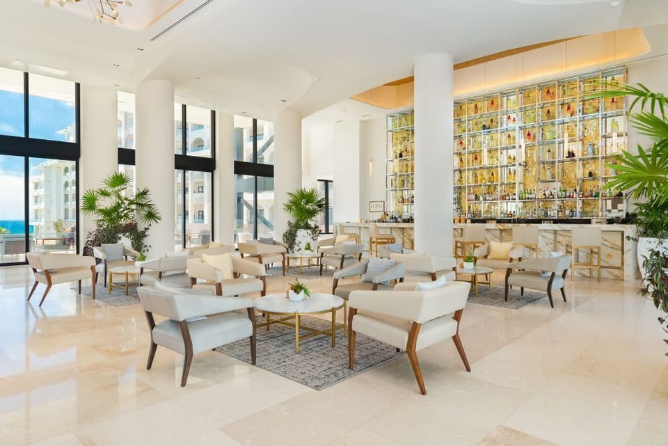 Lobby Bar