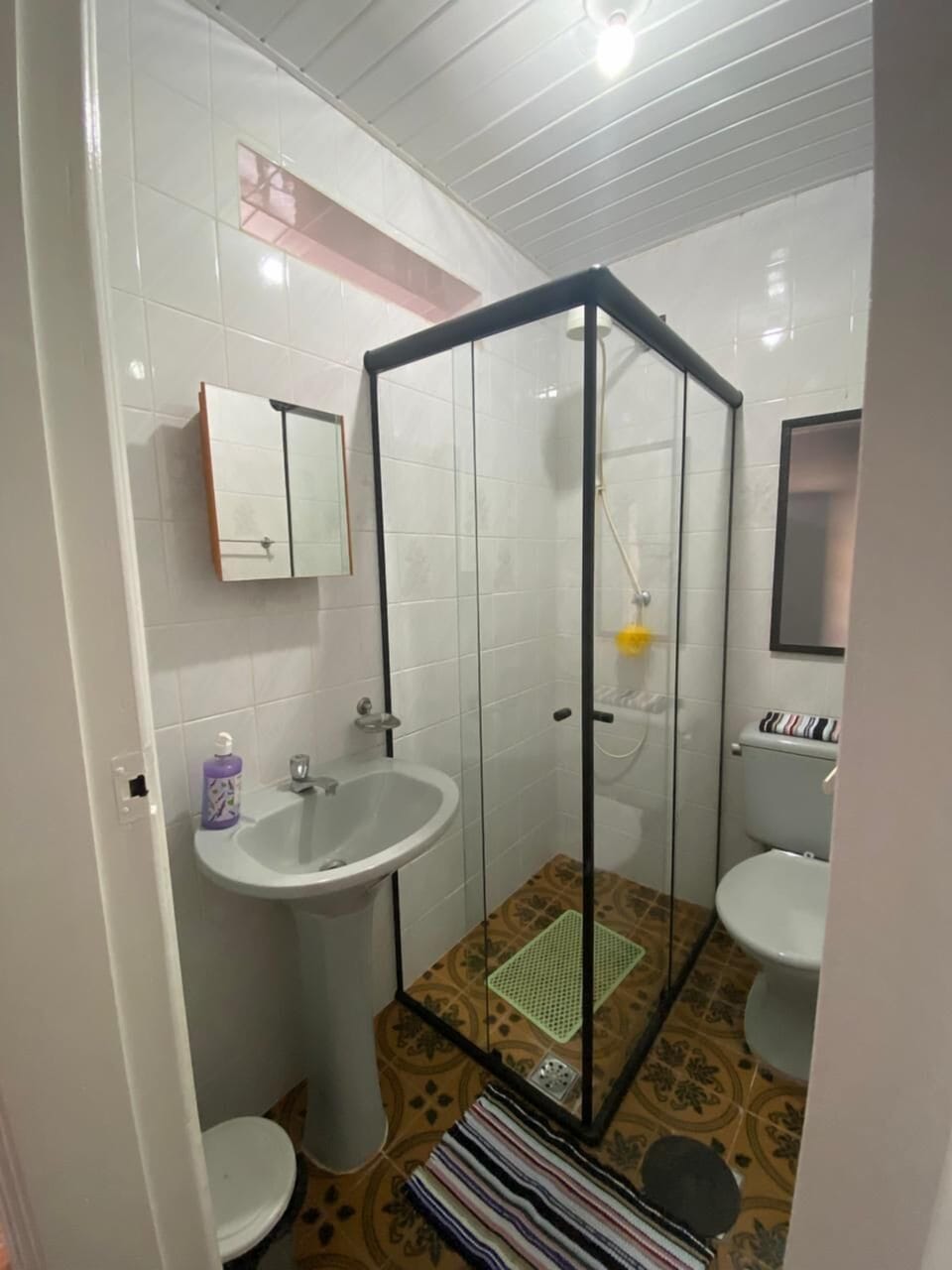 Superior Quadruple Room | Bathroom | Shower, towels, soap, shampoo