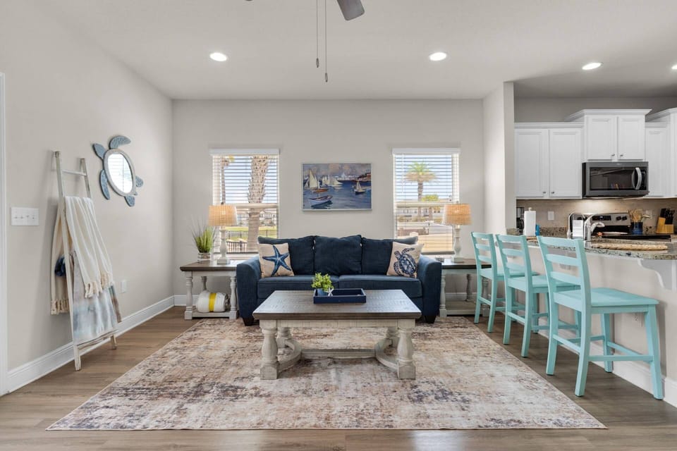 Beautifully decorated living room!