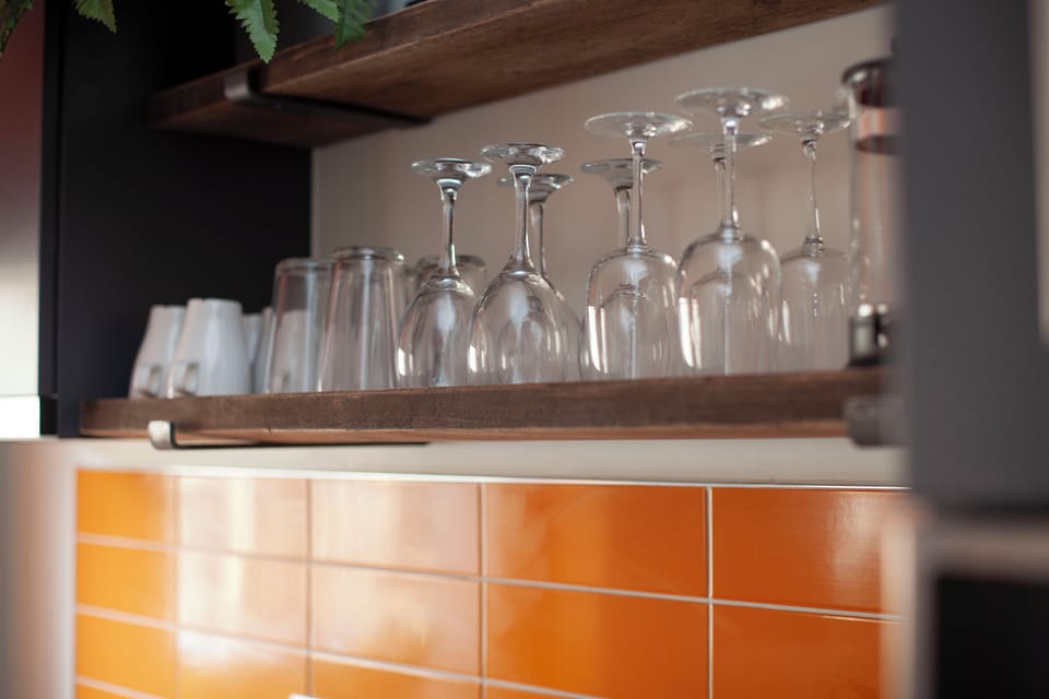 Apartment, City View | Private kitchen | Fridge, microwave, oven, stovetop