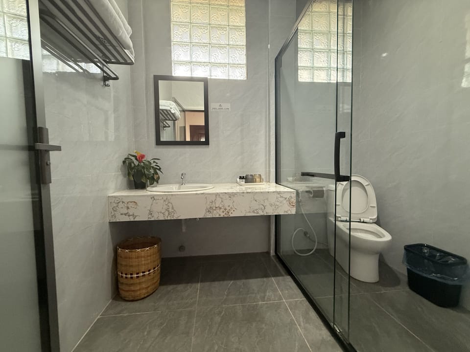 Comfort Twin Room, Courtyard View | Soundproofing, WiFi (free)