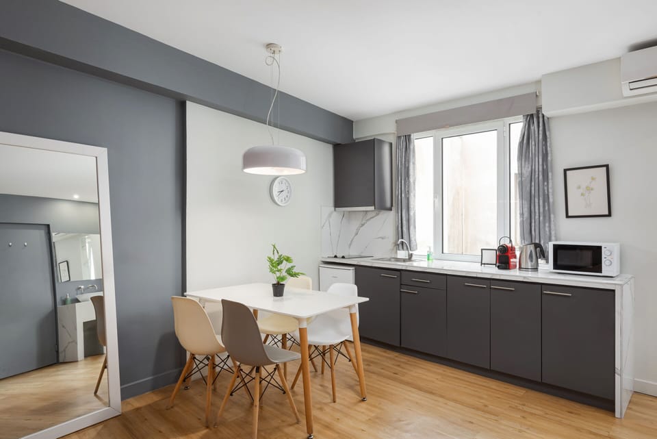Private kitchenette
