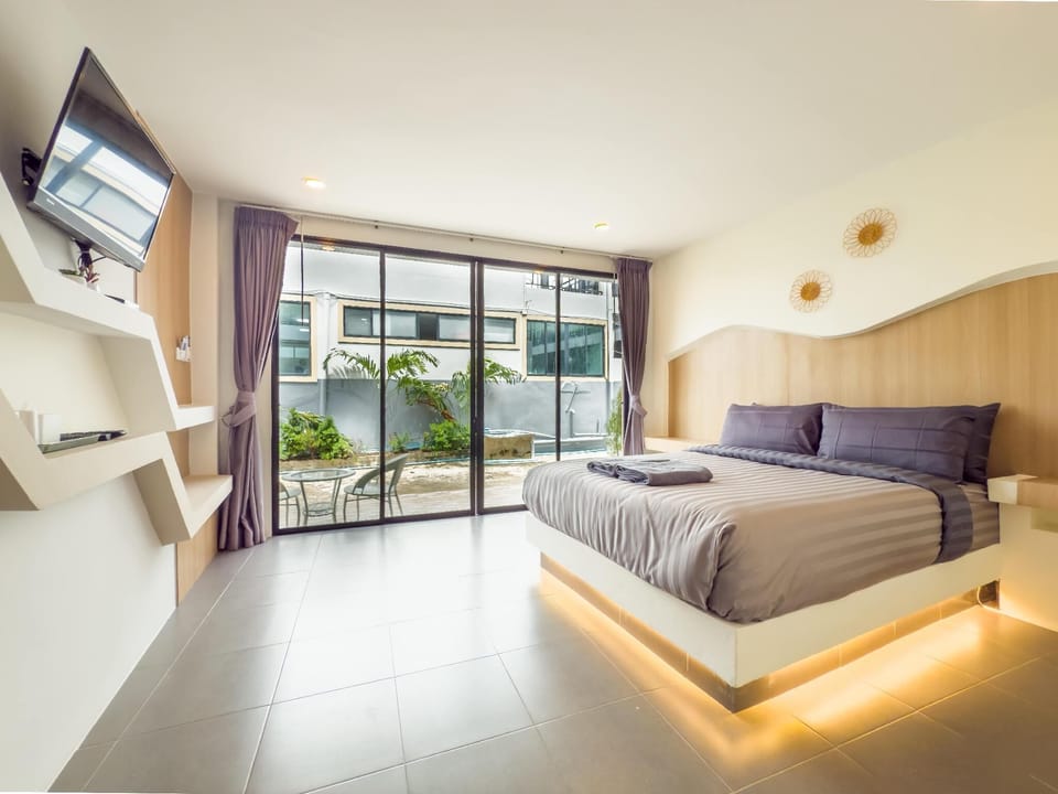 Amiigo Superior 1st Floor | Premium bedding, soundproofing, bed sheets