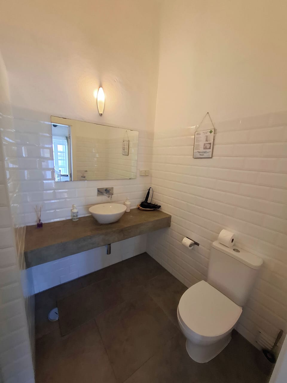 Deluxe Double Room, Balcony, Lagoon View | Bathroom | Hair dryer, towels, soap, shampoo