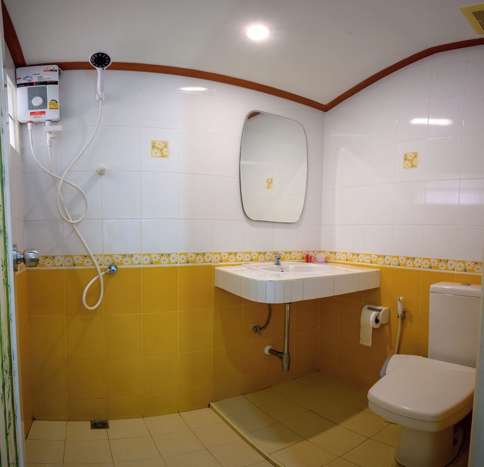 Superior Villa | Bathroom | Hair dryer, towels