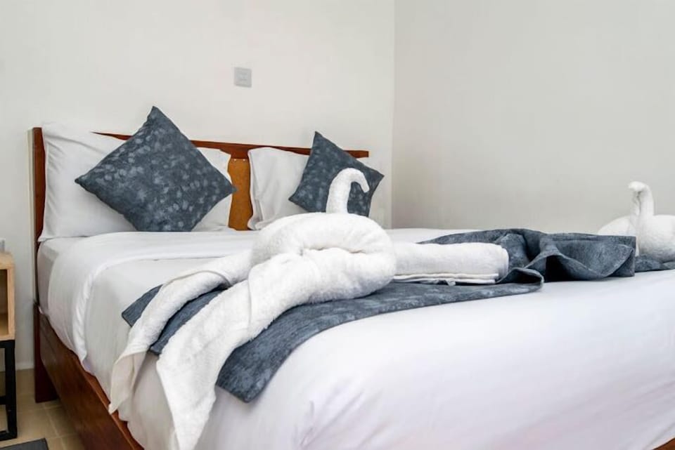 Deluxe Double Room | Free WiFi, bed sheets