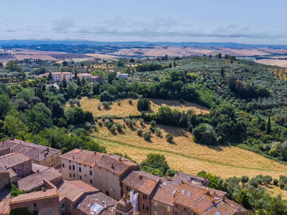 Residential Area, Landscape, Neighbourhood, Bird'S-Eye View, Rural Area, Suburb, Land Lot, Roof, Plain, Human Settlement