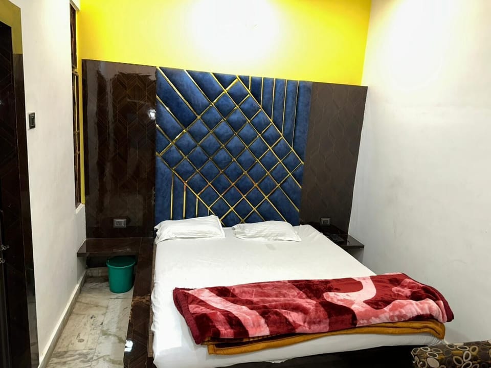 Deluxe Double Room, Balcony, City View | WiFi (free)