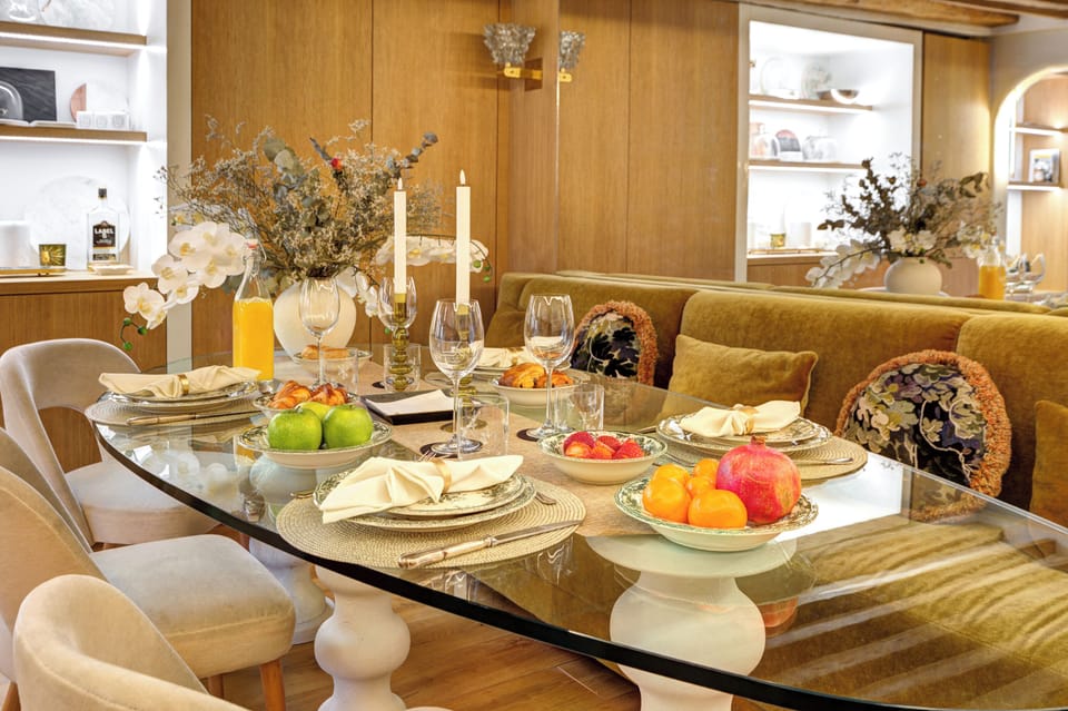 Penthouse, 2 Bedrooms, City View | Living area | 159-cm flat-screen TV with digital channels