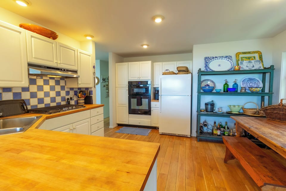 Main Level | Kitchen
