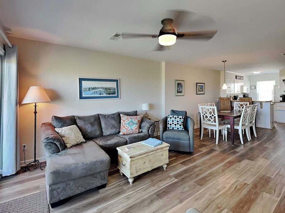 Living Room Connecting to Dining Area