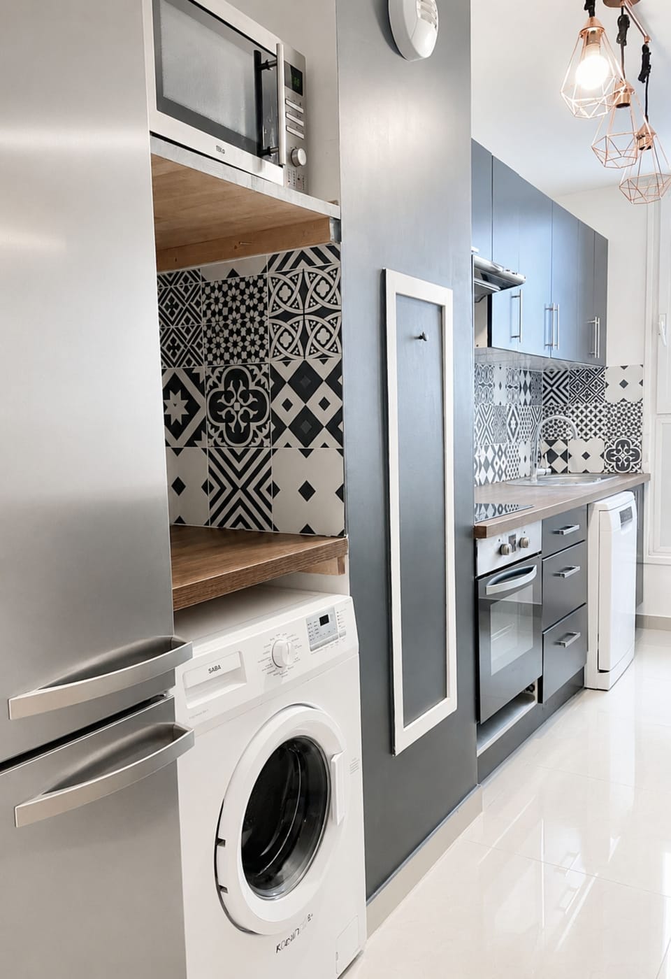 Family Apartment, City View | Private kitchen | Espresso maker, electric kettle, toaster, freezer