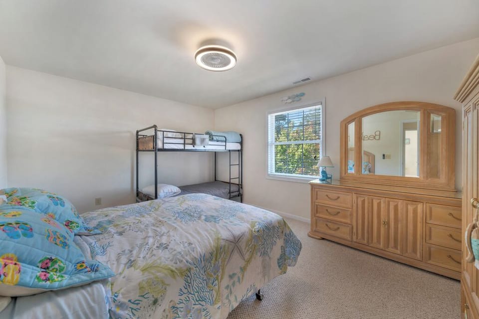 Another view of the Bonus Room