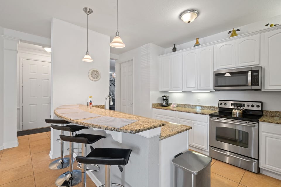 Fully-equipped kitchen