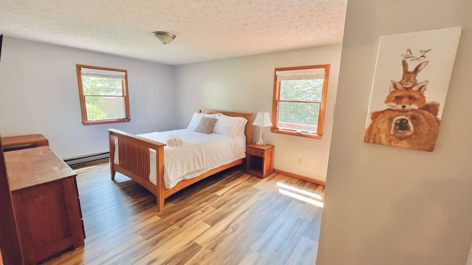 Bedroom 1: Double Bed