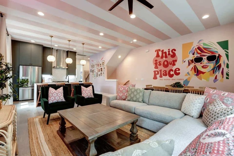 Plenty of room to Shake It Off in the open and airy living room!