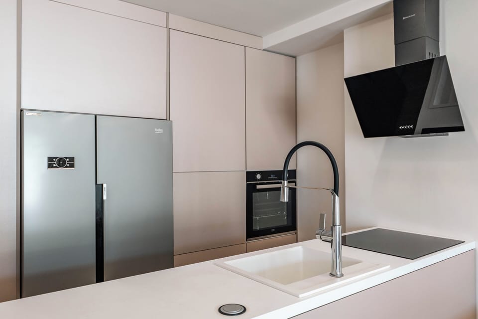Apartment, Balcony, Sea View | Private kitchen | Electric kettle