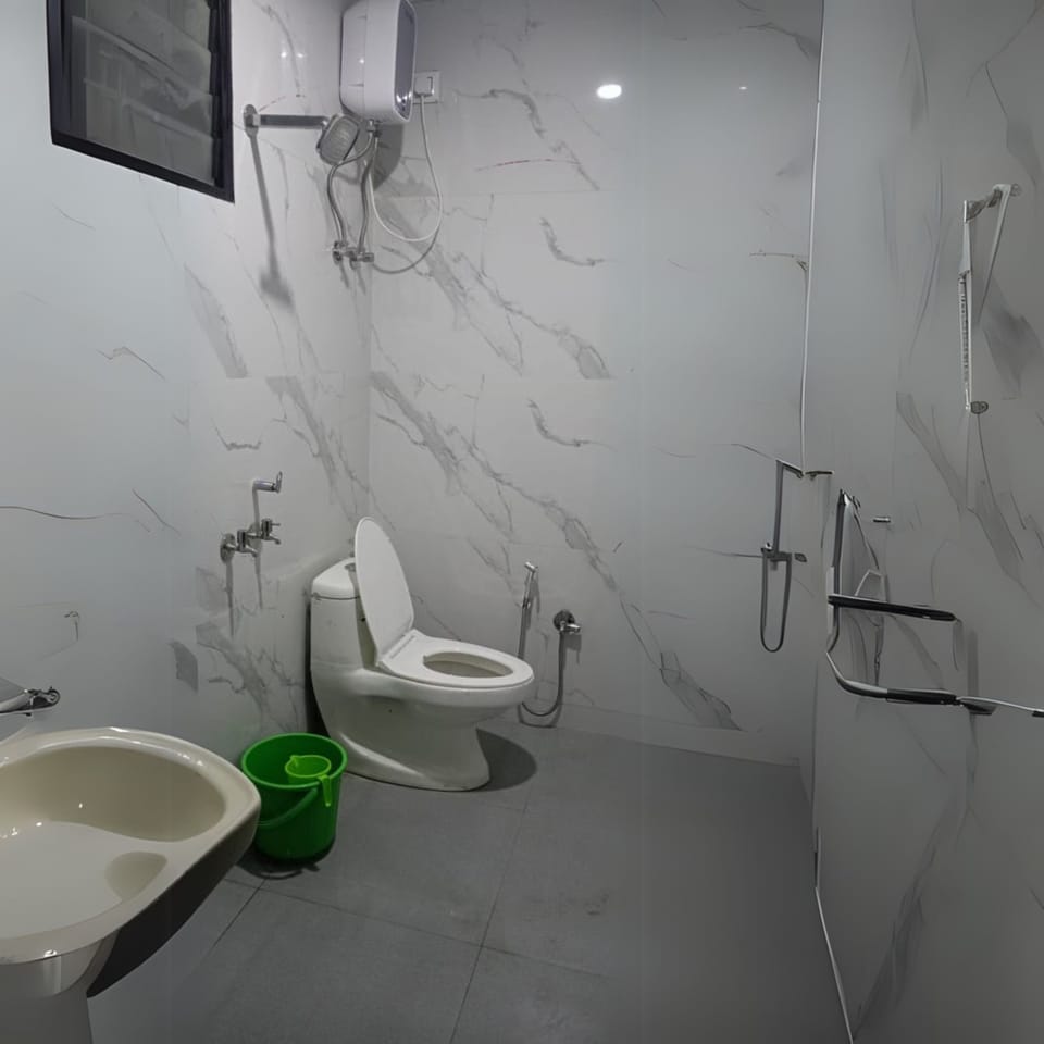 Shower, free toiletries, hair dryer, soap