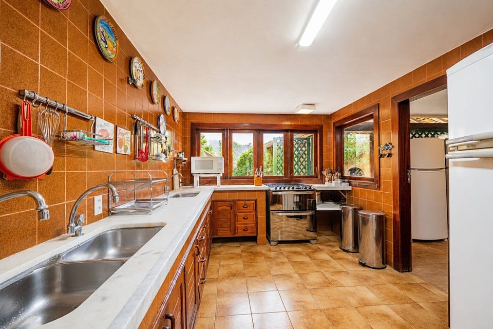 Villa | Private kitchen | Coffee/tea maker, fridge, microwave, cookware/dishes/utensils