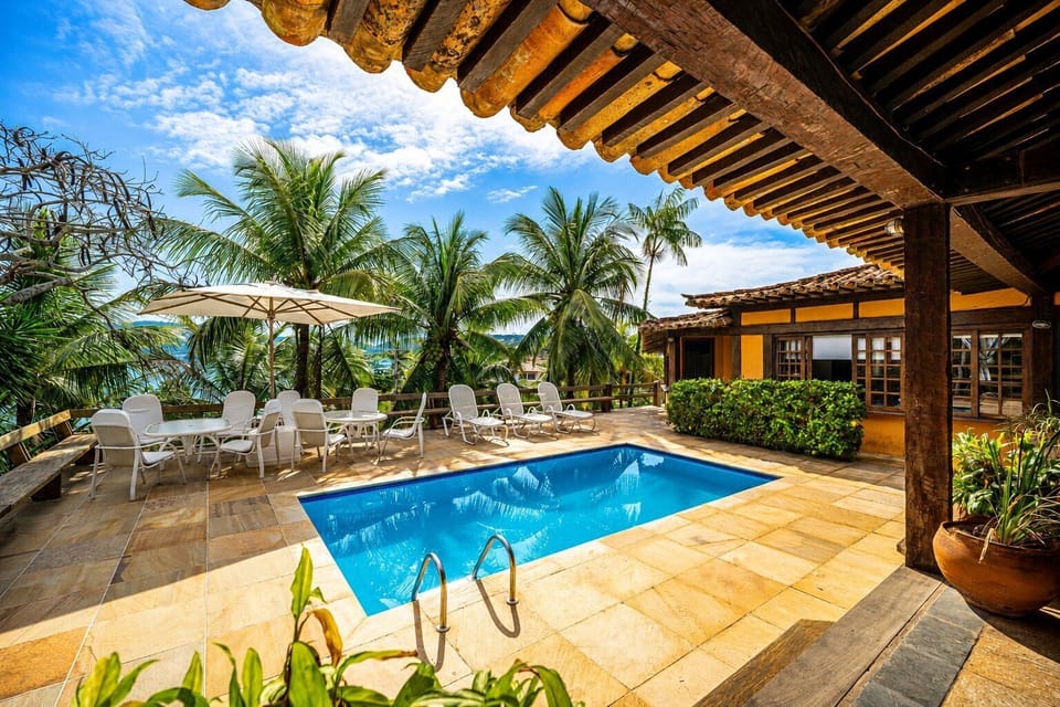 Villa | Pool | Outdoor pool, pool umbrellas, sun loungers