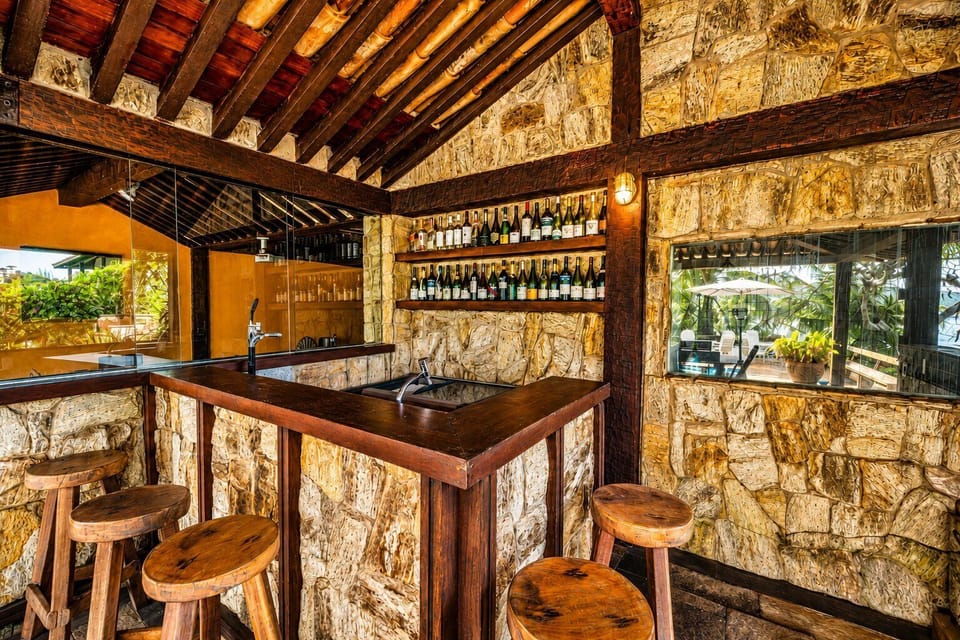 Villa | Bar (on property)