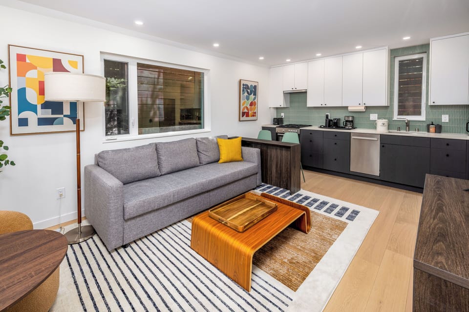 Apartment, 1 Queen Bed with Sofa bed, Kitchen | Living room | Flat-screen TV