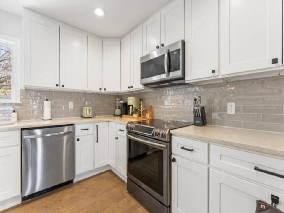 Modern kitchen with all you need to prepare a family meal