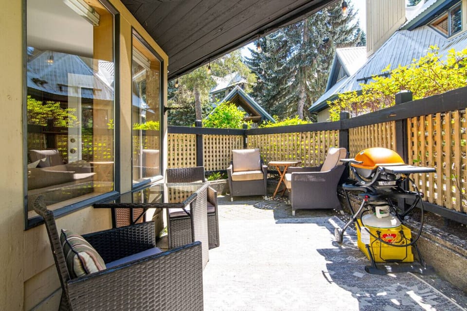 Enjoy your morning coffee on the sunny private patio, which also has a Weber BBQ for easy meals at home