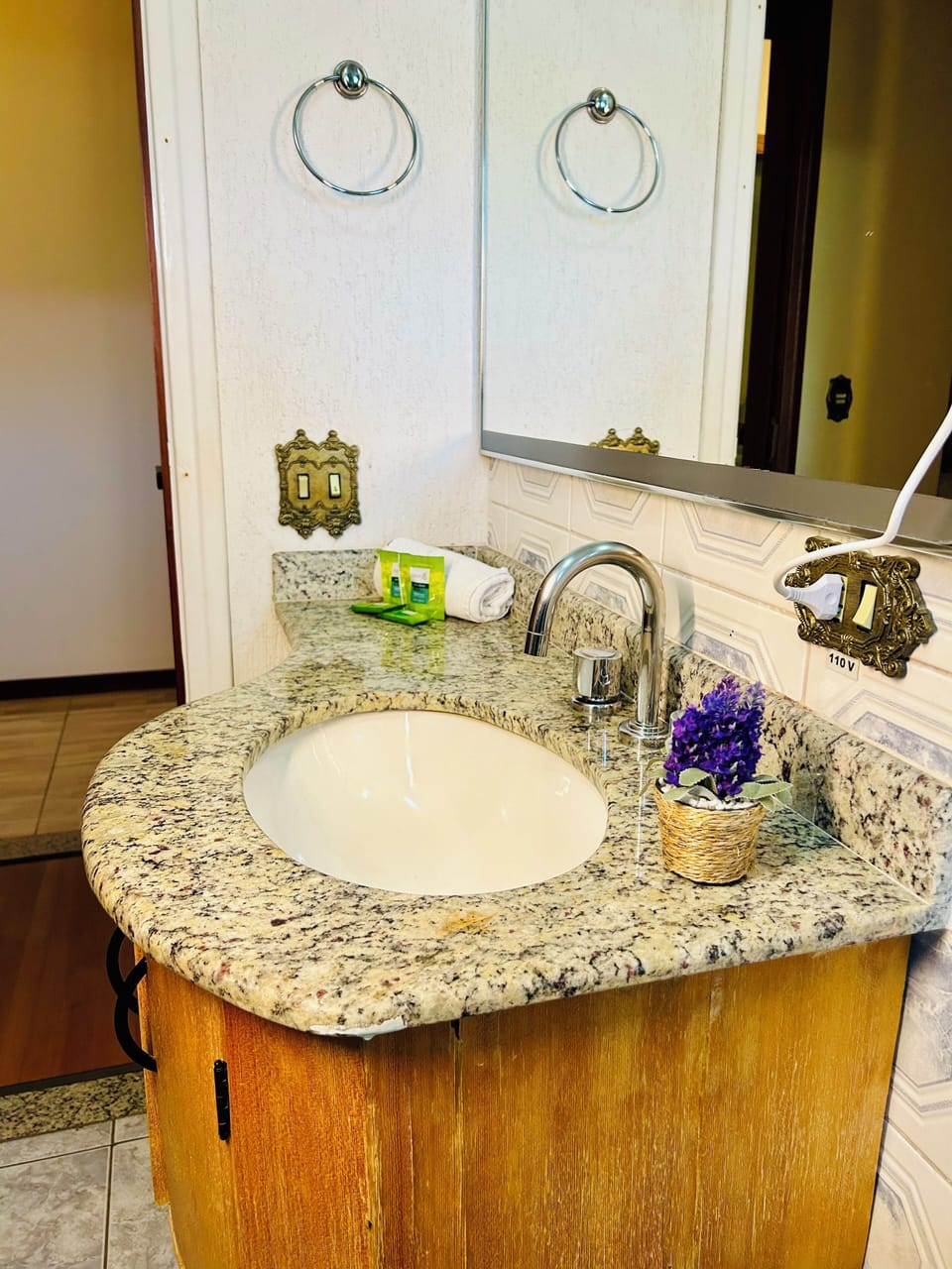 Superior Room, Balcony, Mountain View | Bathroom | Shower, towels, soap, shampoo
