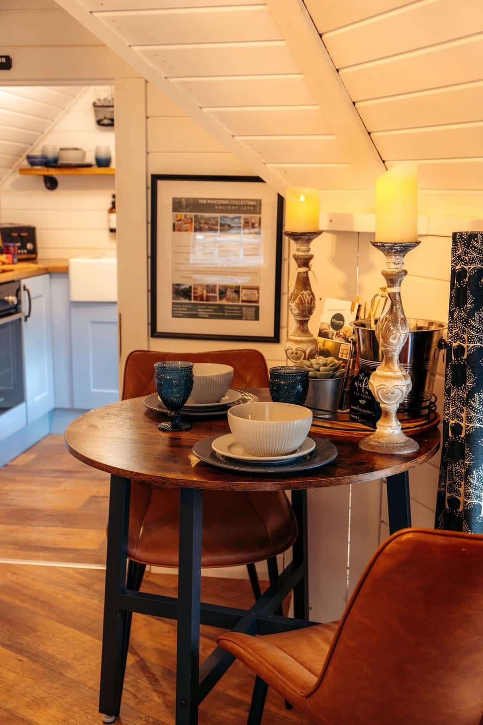 Dining for two at Ein Trysor Cudd