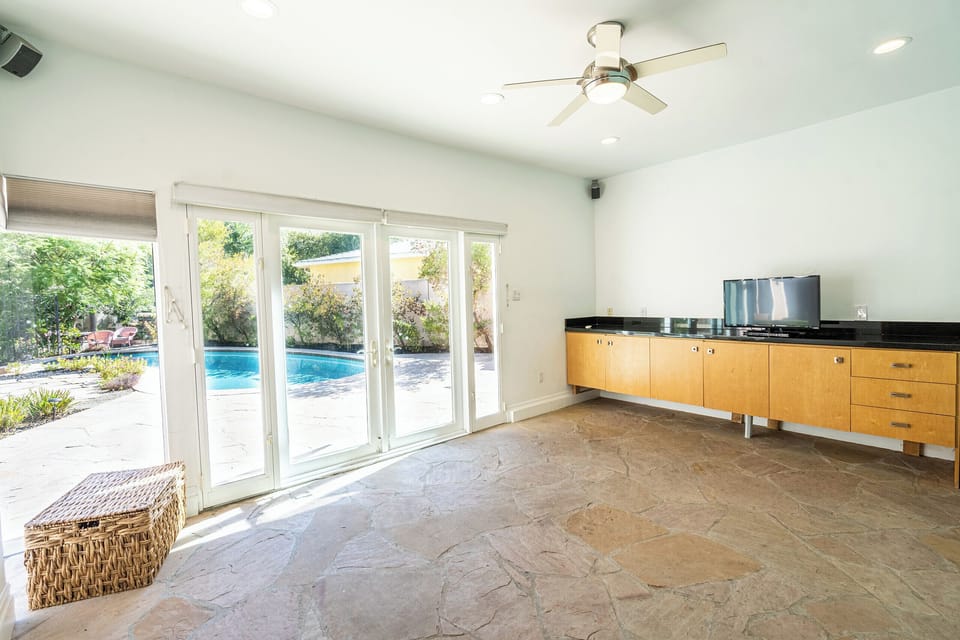 Pool house and bathroom