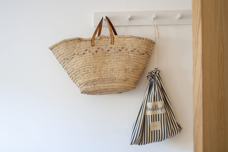 26 Waves, Watergate Bay, Cornwall, self catering with Beach Retreats.