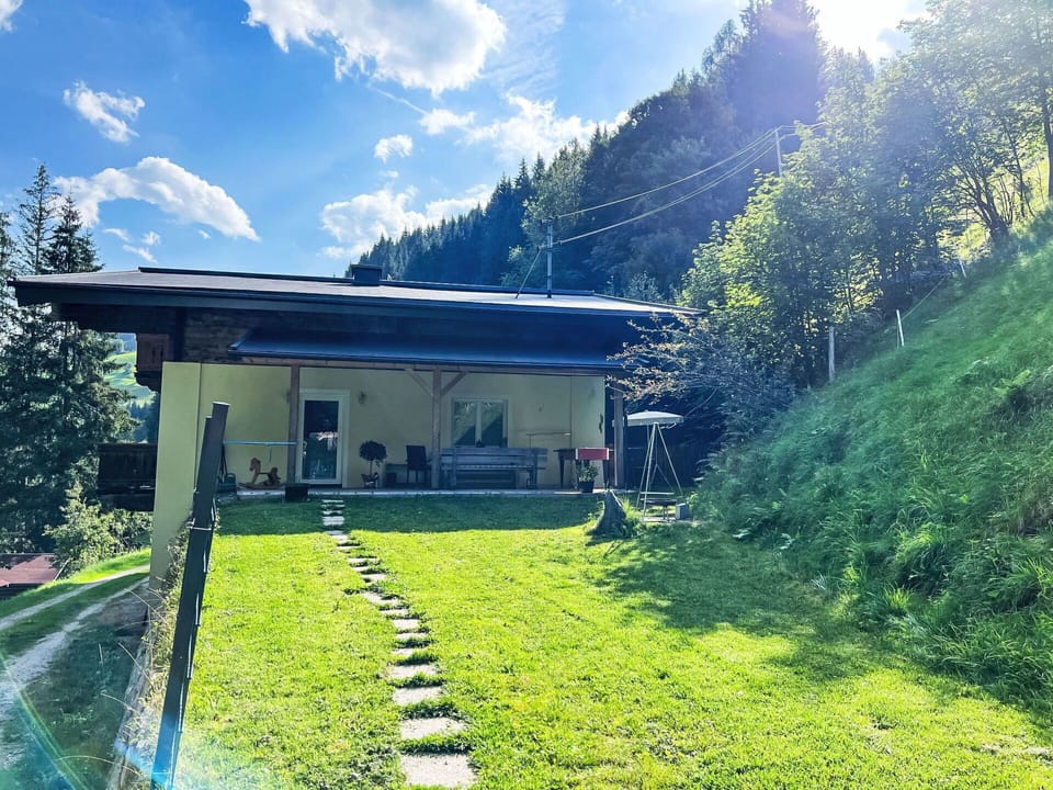 House, Roof, Home, Cottage, Garden, Lawn, Slope, Estate, Landscaping, Yard