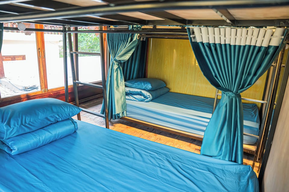 Free WiFi, bed sheets