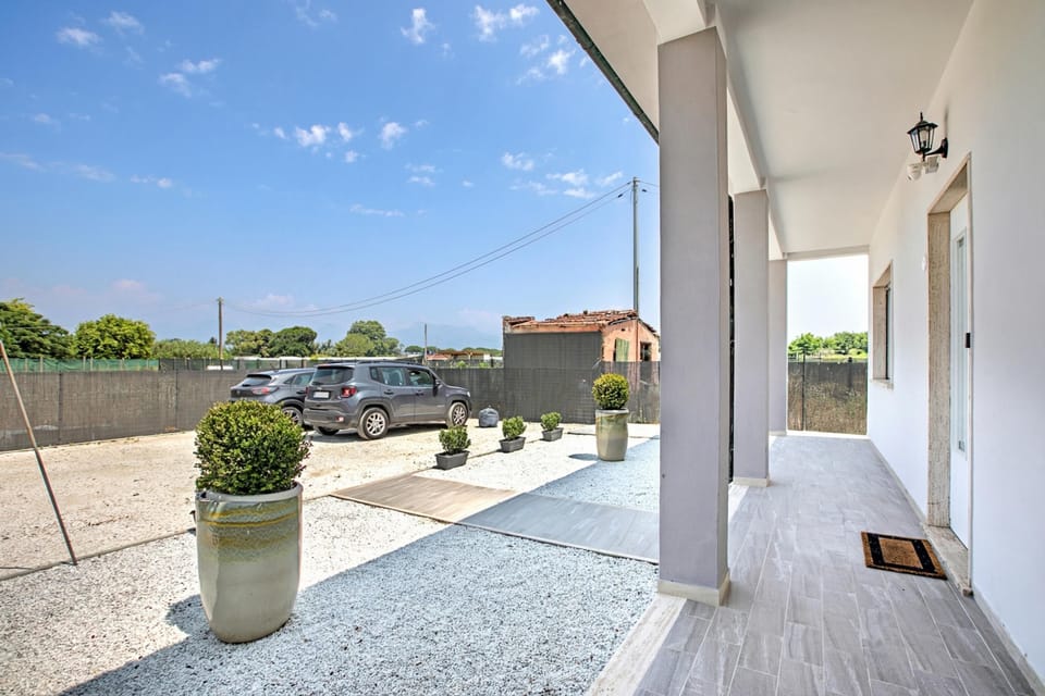 Standard House, Multiple Bedrooms (La Siesta) | Property grounds